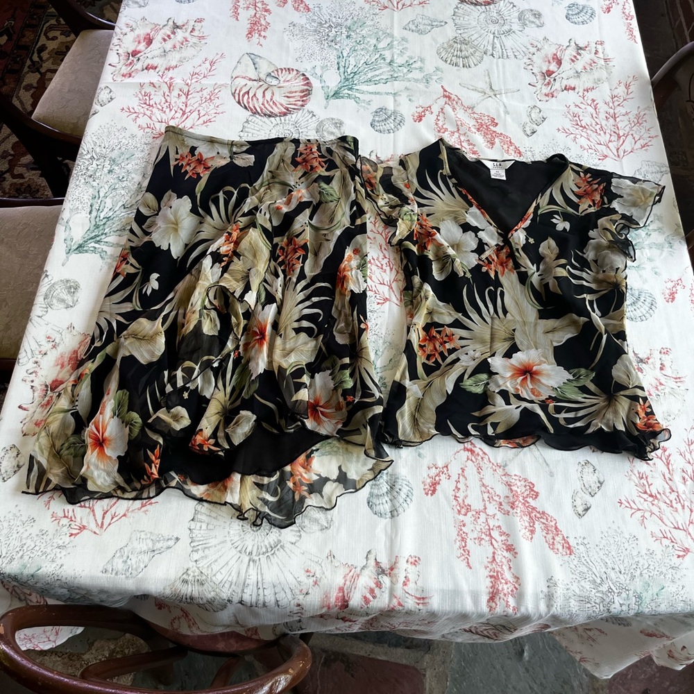 Floral Black and Beige Blouse and Skirt Set